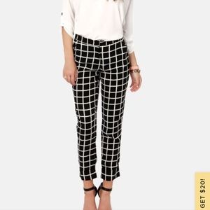 Lulu's black and white print pants